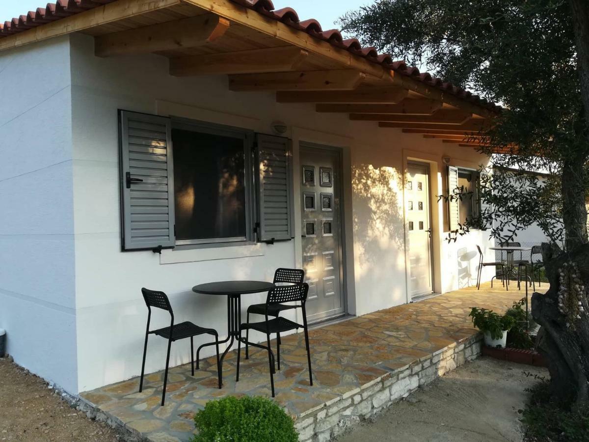 Janakis Garden Livadi Beach Himare Fshat Εξωτερικό φωτογραφία